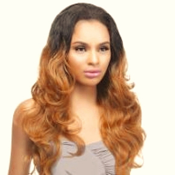 Outre Quick Weave Half Wig: Malaysian (Color Available: DRB425/1) - Picture 1 of 7